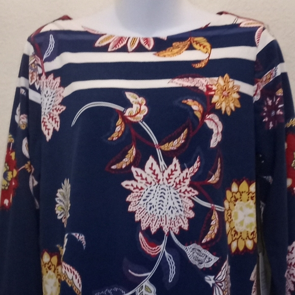 DG2 by Diane Gilman Striped Floral Top - Picture 5 of 15